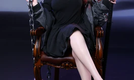 YIQ DOLL 超级鹅蛋脸阿娅